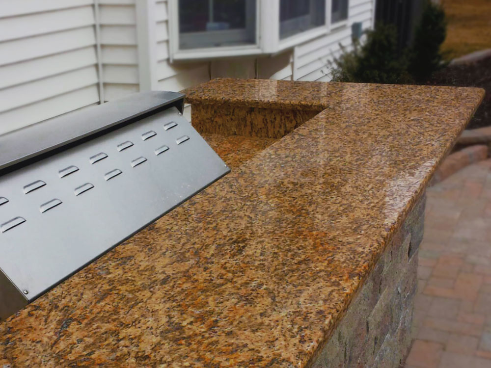 Outdoor Grilling Counter